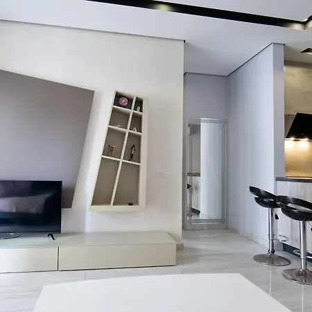 Olive Qerret Apartman Golem