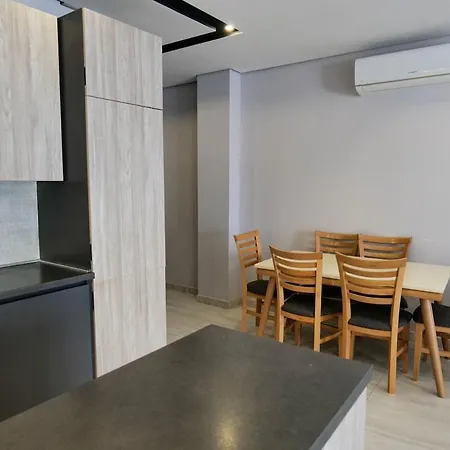 Olive Qerret Golem (Tirana)