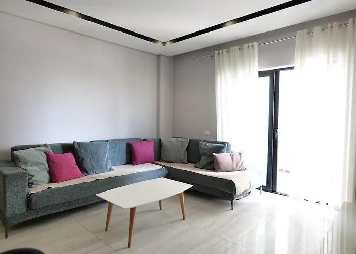 Olive Qerret * Golem (Tirana)