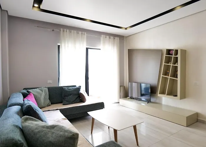 Olive Qerret Apartman Golem